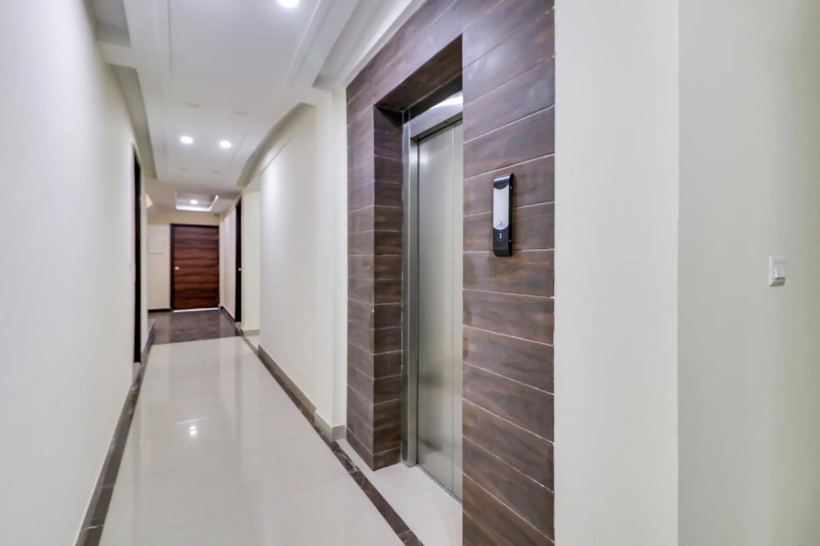 OYO 78736 Hotel Aero Inn