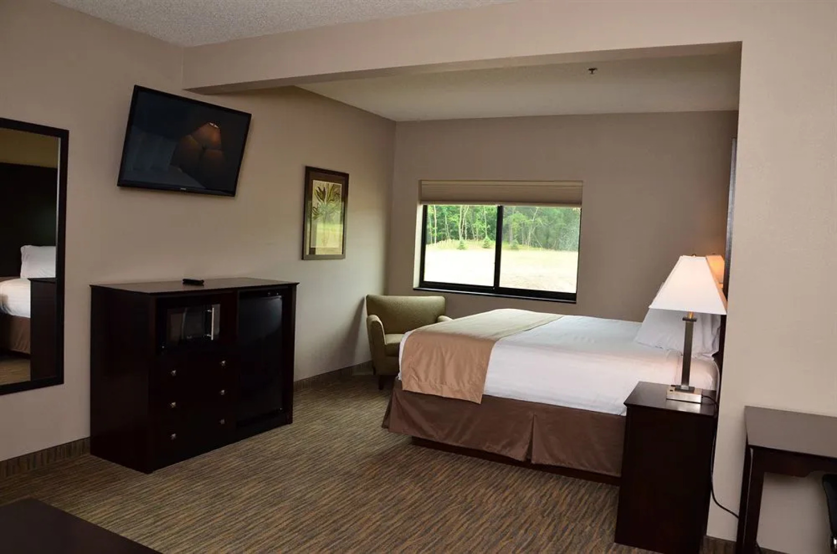 Boulders Inn & Suites Polk City