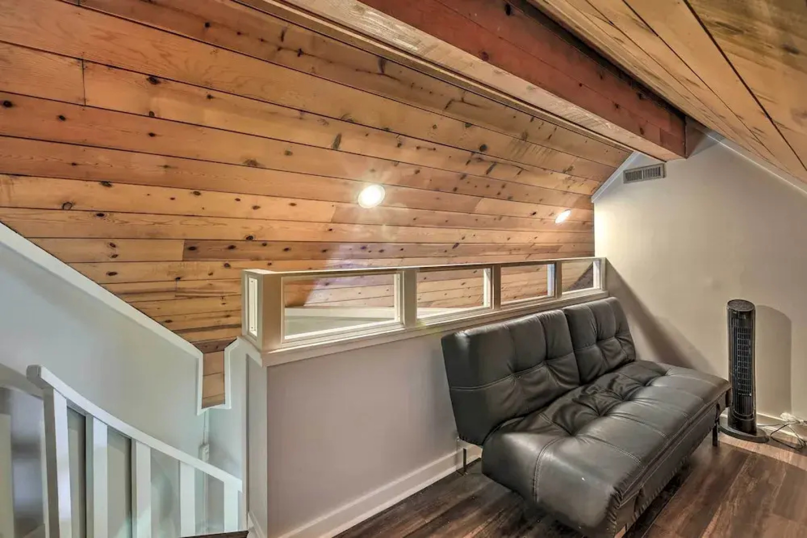 Updated Kingsport Home w/ Deck + Mtn Views!