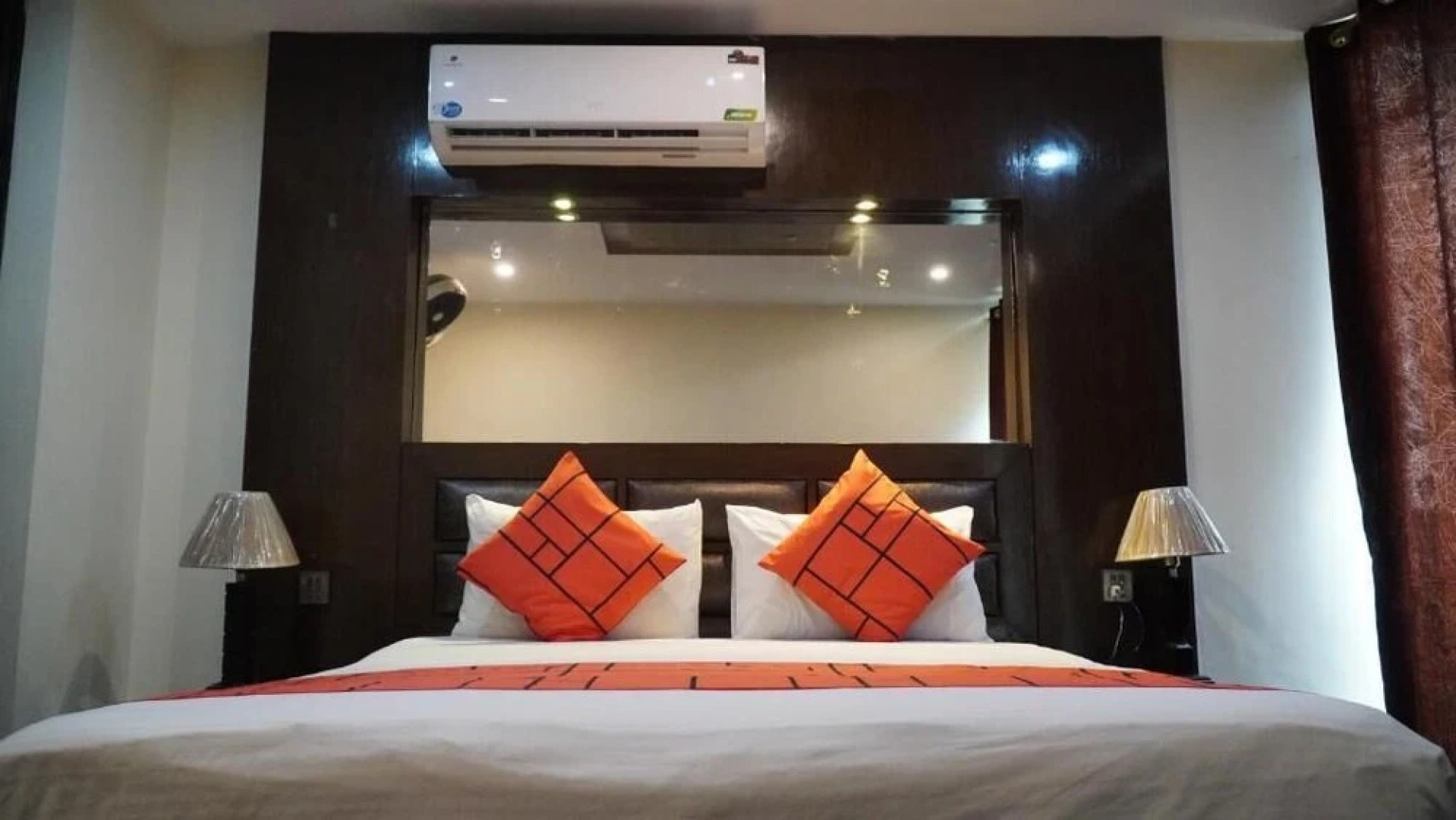 Grand Star Hotel Multan