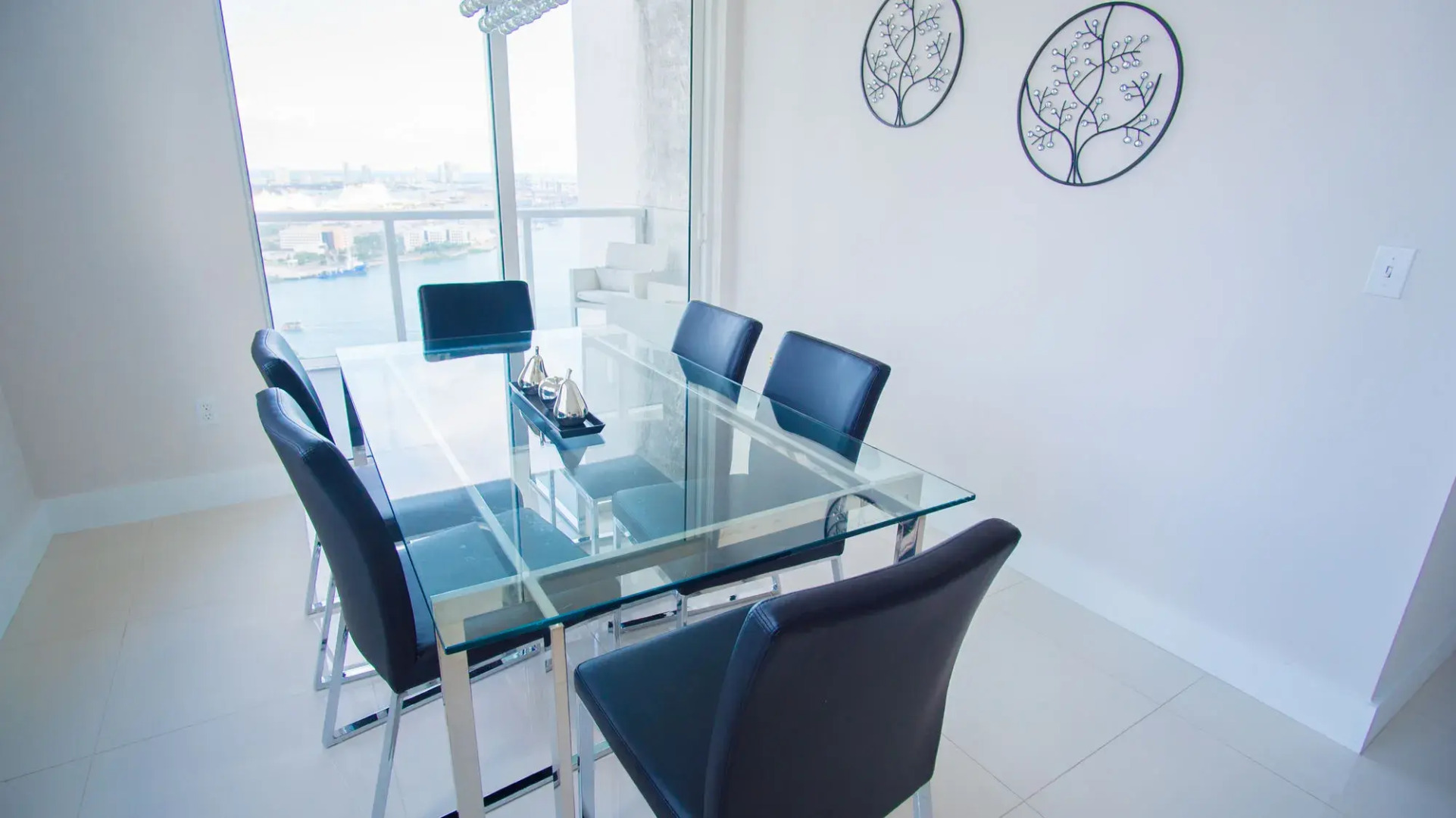 Bayfront Suites by YouRent