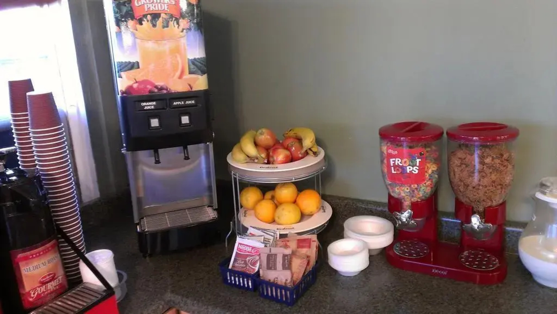 Days Inn and Suites Palmdale