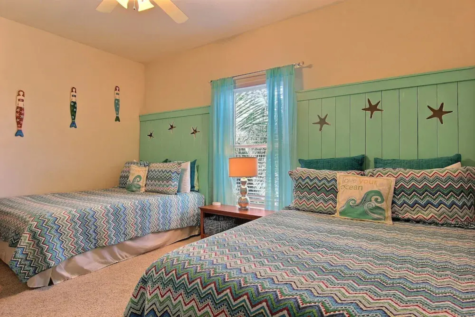 Pool front Paradise PB118