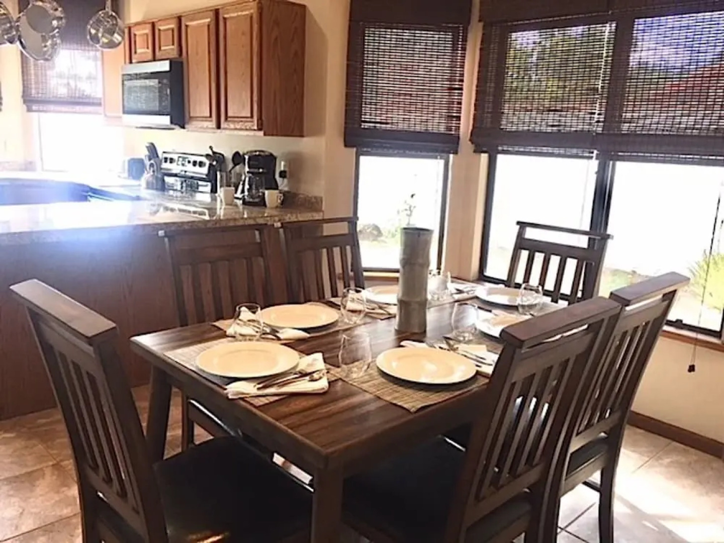 Grandview Getaway 4 BR by Casago