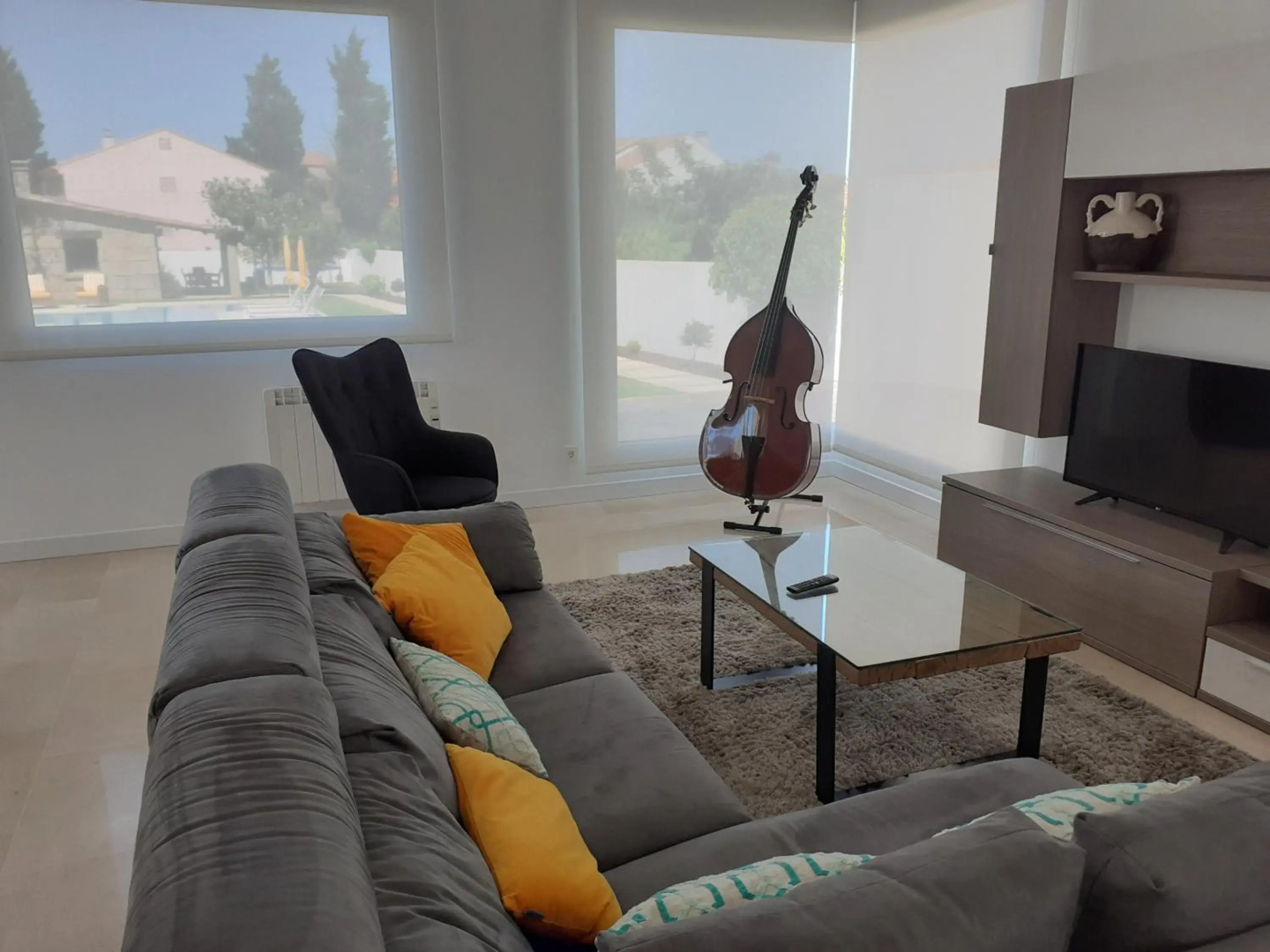 Casa rural con piscina Viña de Millan