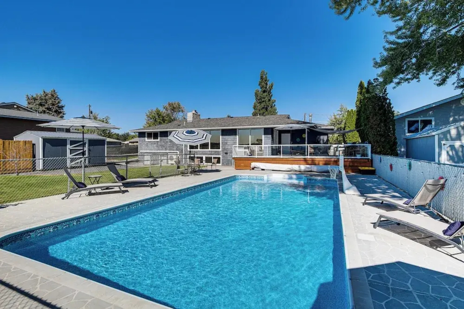 Hunting & Fishing Trip Base Camp on Moses Lake!