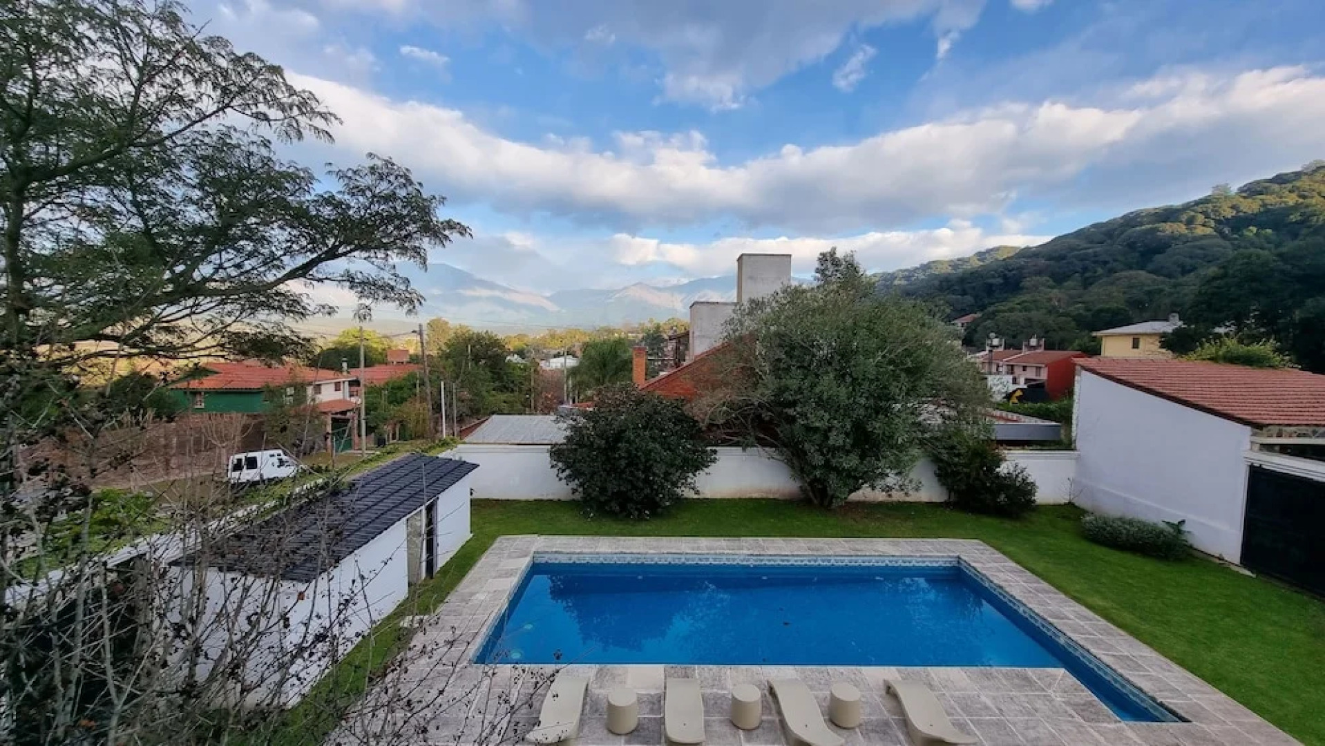 El Cerquero, Guest House