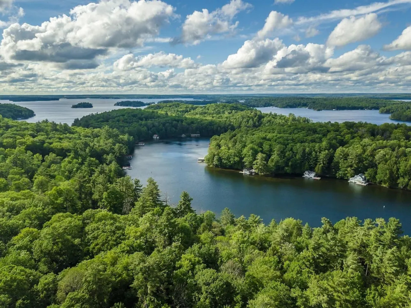 Indian River Respite Lake Rosseau 3 Bedroom Cottage in Port Carling