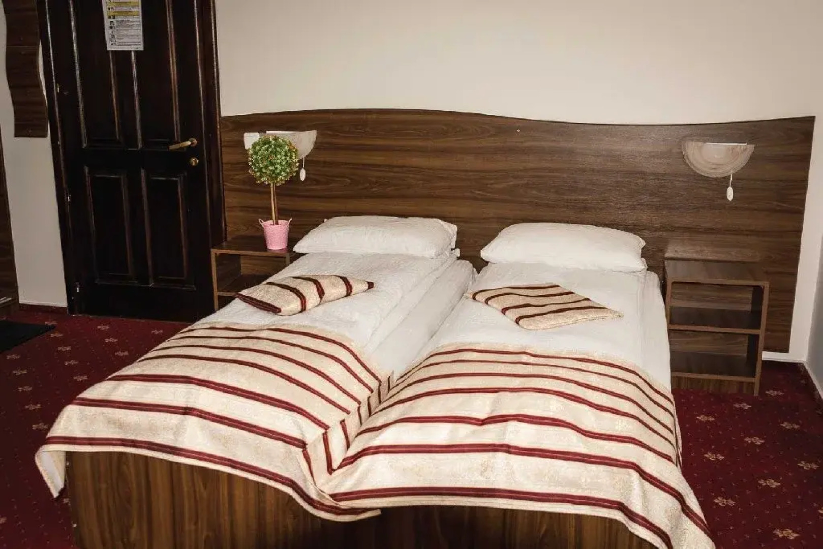 Complex Caprice-Monteoru