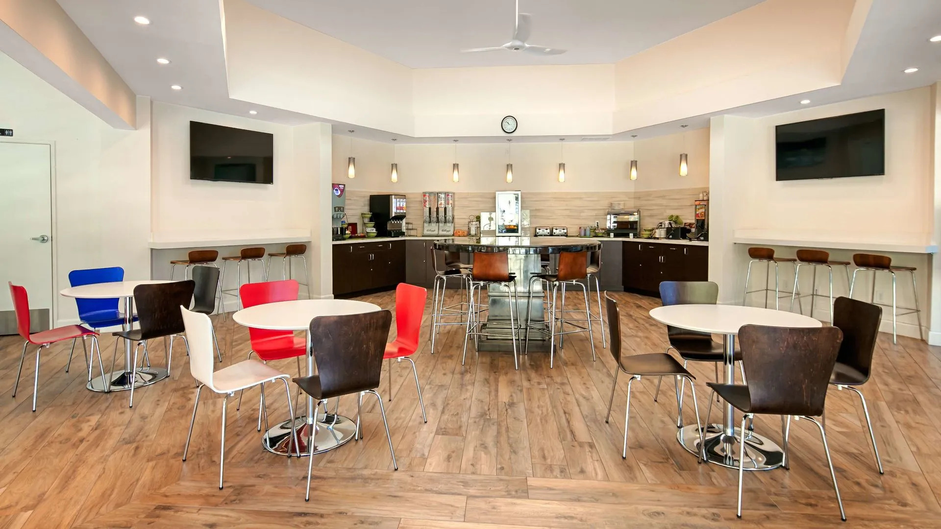 The Encinitan Hotel & Suites