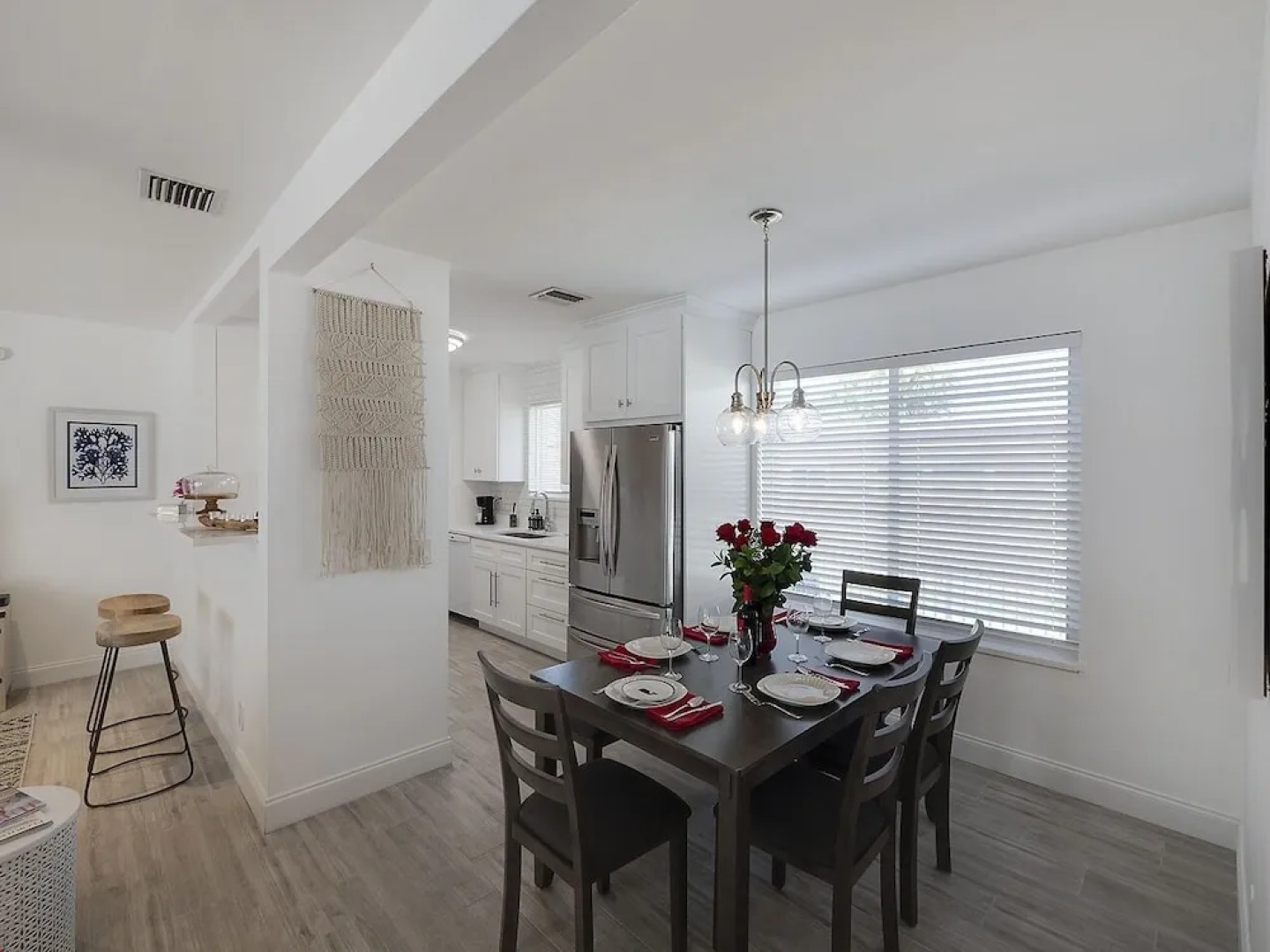 Seas The Day 8: Designer Beach W/ Pool! 3 Bedroom Condo