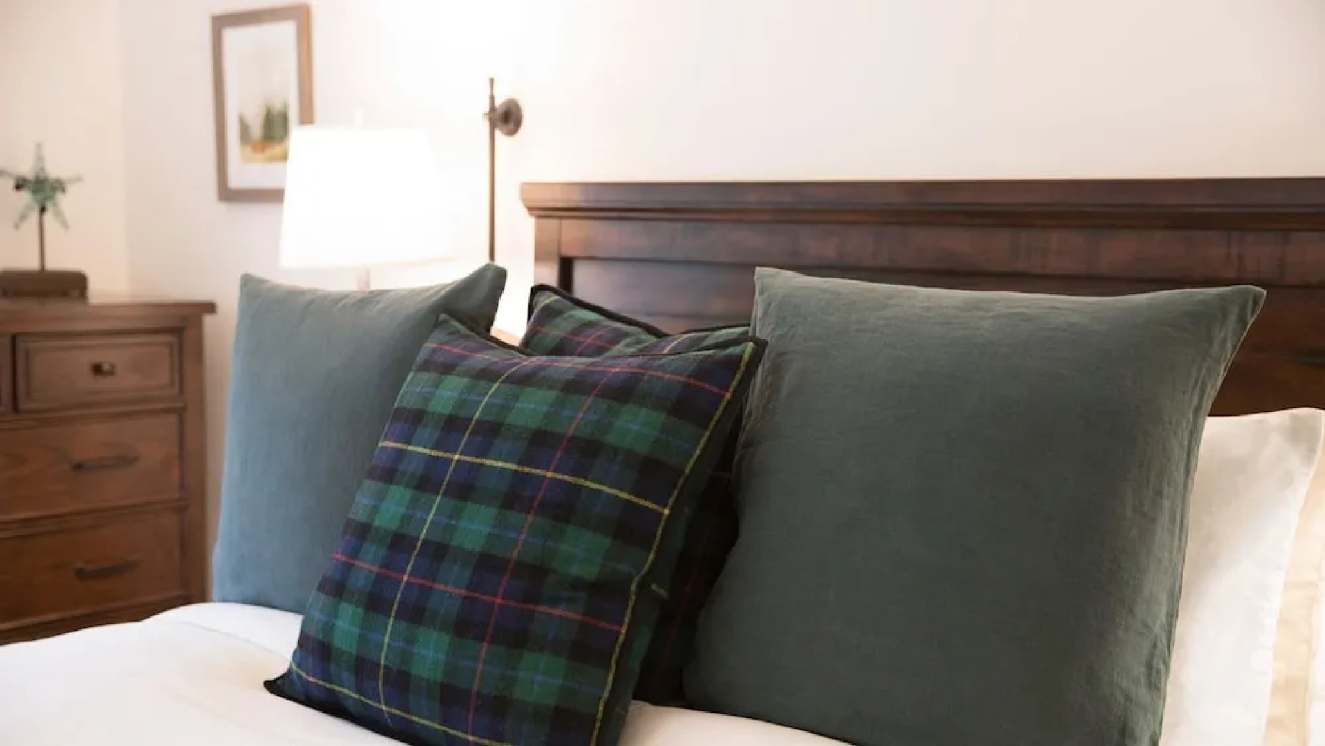 The Harbor House Inn