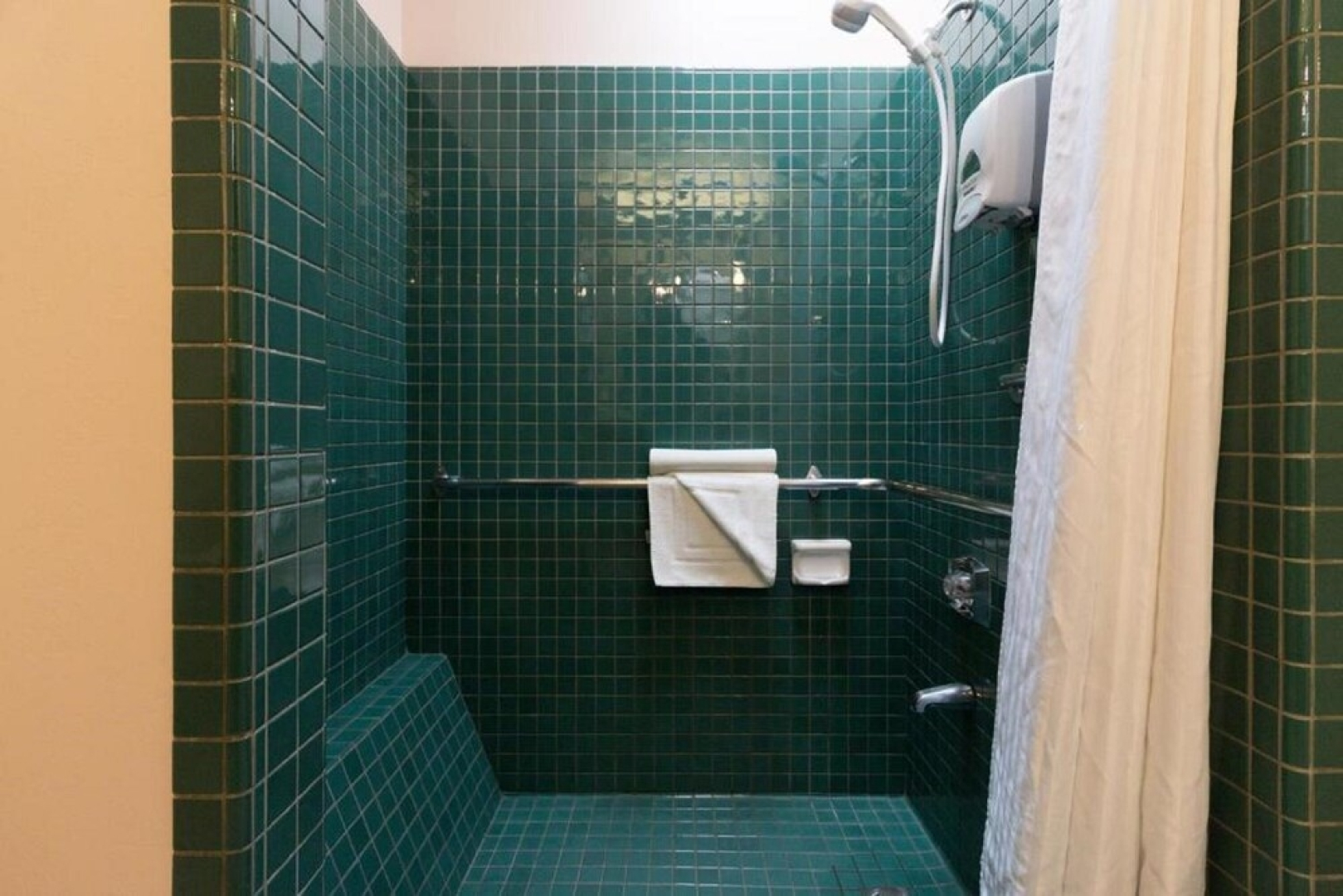 Wave Crest at Del Mar