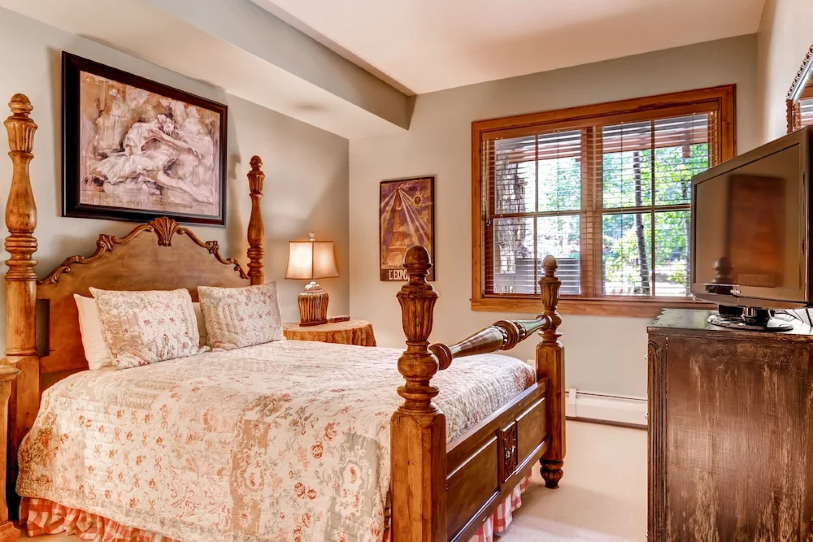 Bachelor Gulch Village