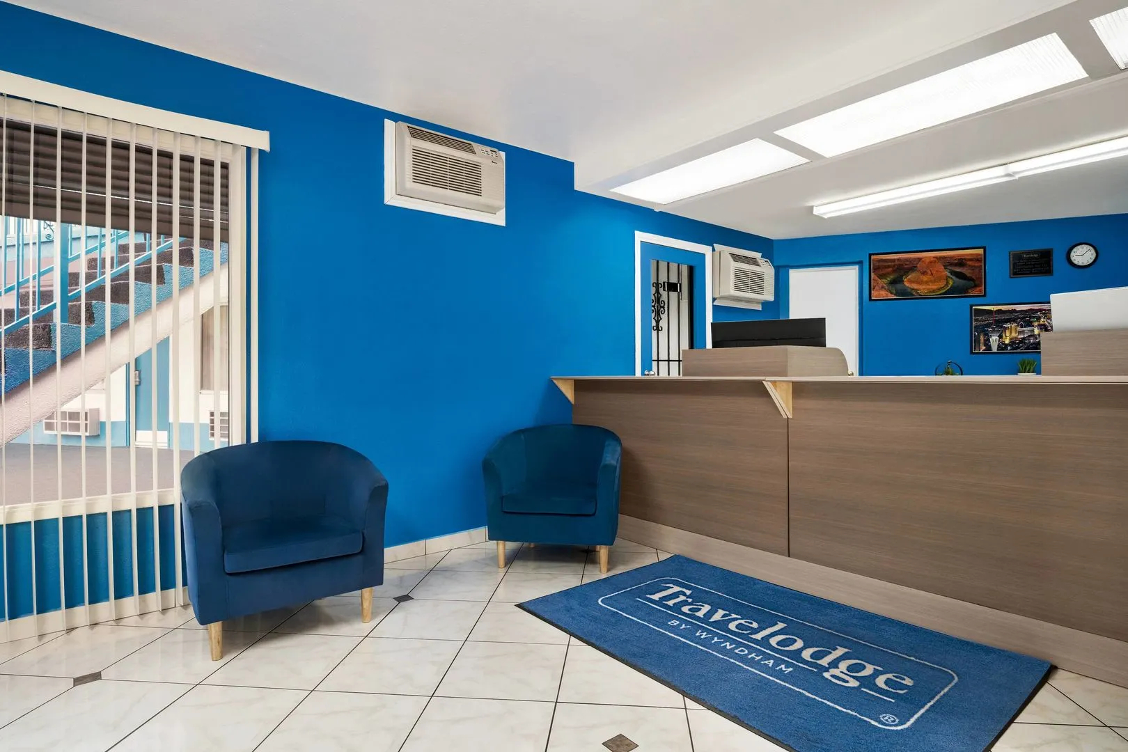 Travelsuites Inn