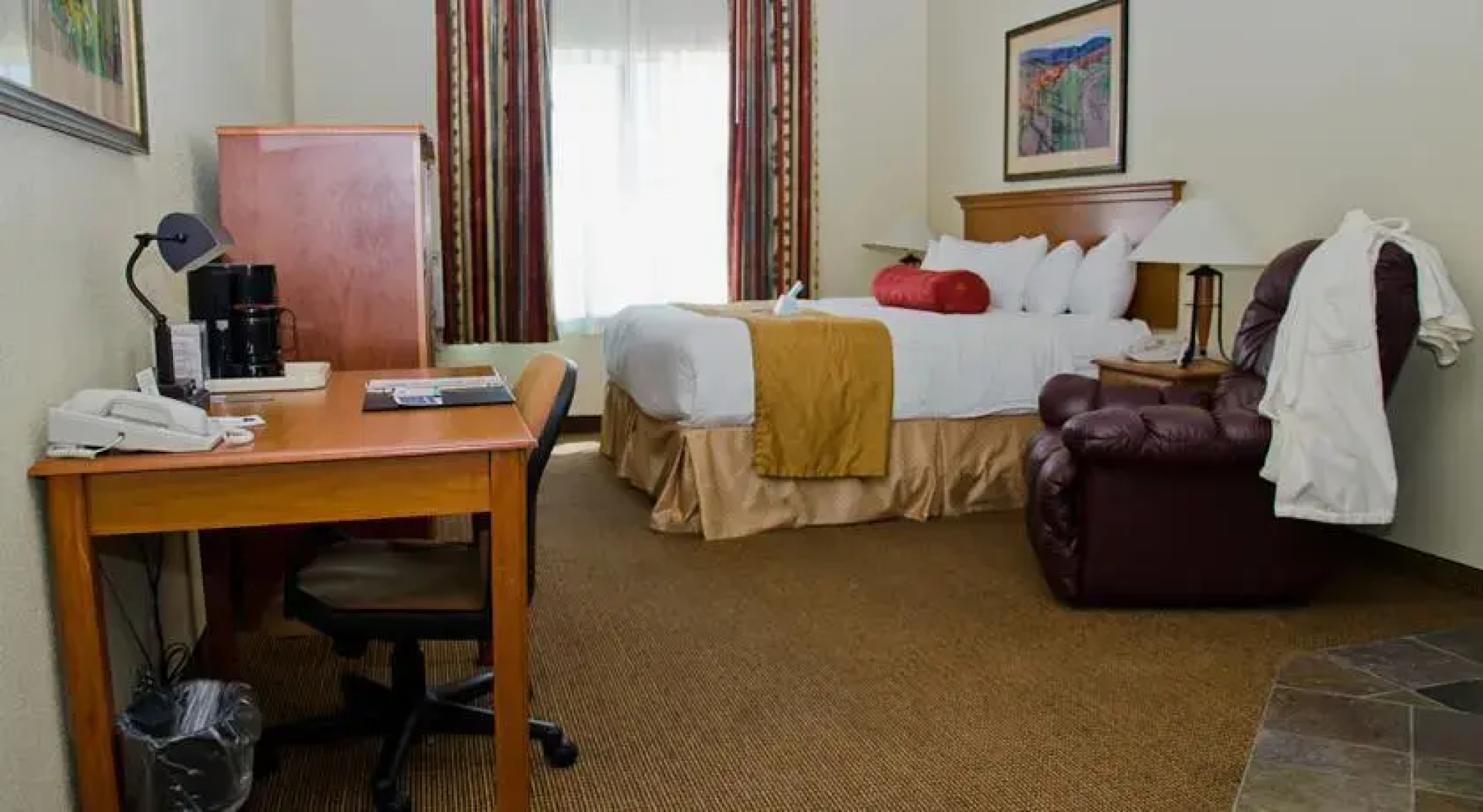 Best Western Plus Lincoln Inn & Suites