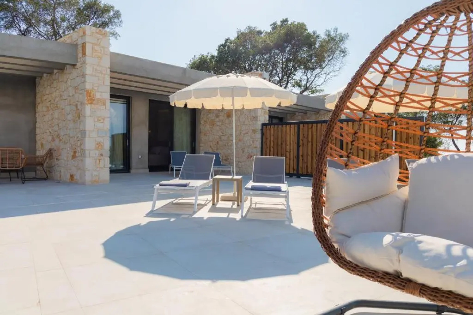 Villa Waterlily by MediterraneanVillas