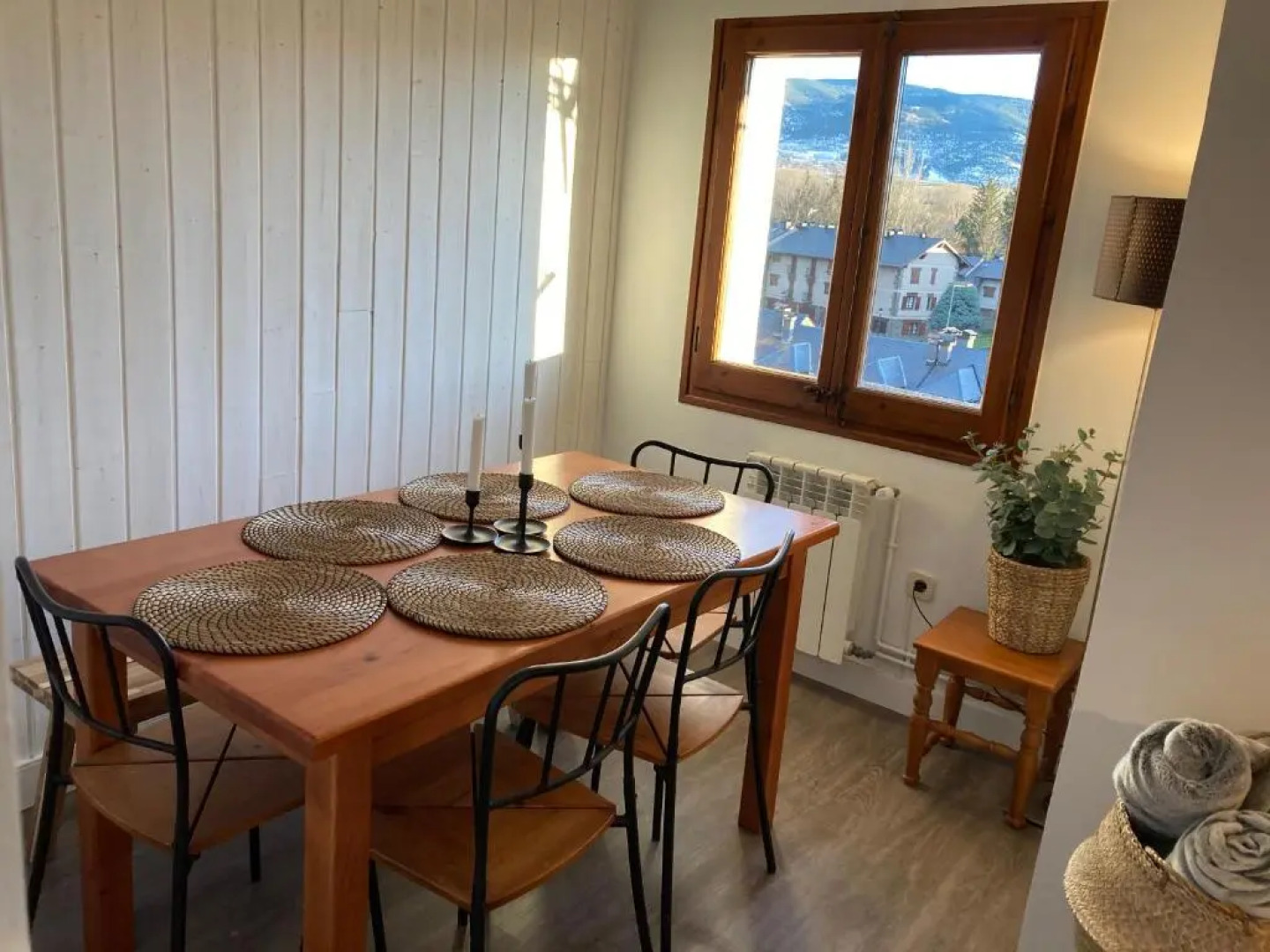 Vistas Únicas a los Pirineos, para 7-8 personas!! Tensi Home Llivia