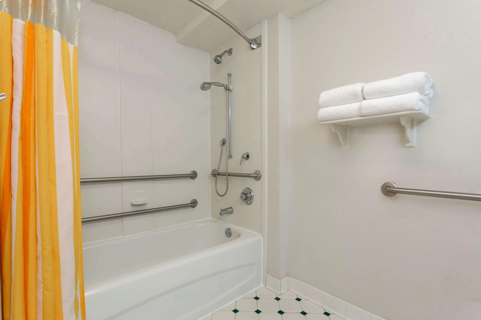 La Quinta Inn & Suites by Wyndham Lakeland West