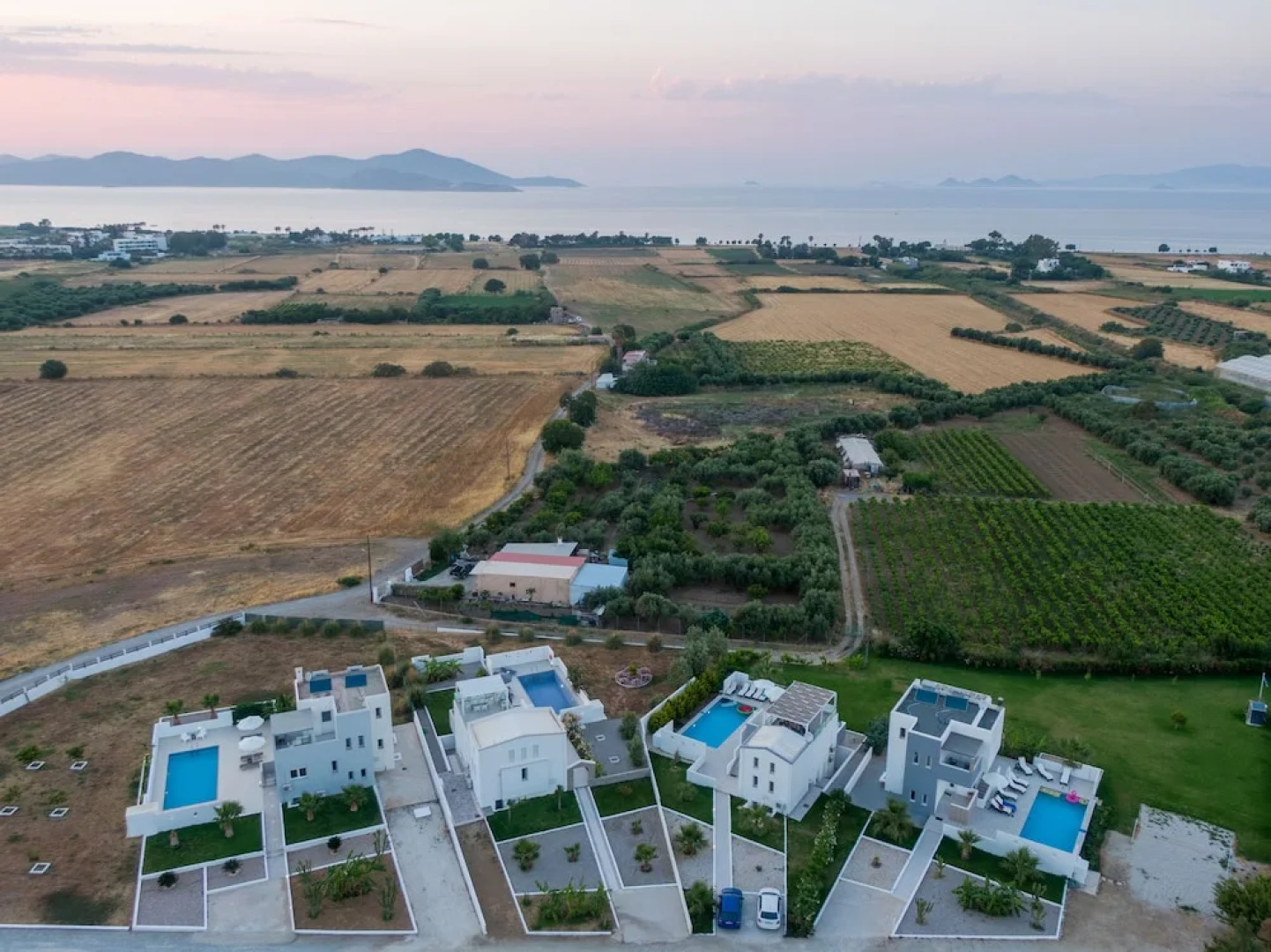 Xenos Villa 4 - Luxury Villa With Private Swimming Pool Near The Sea