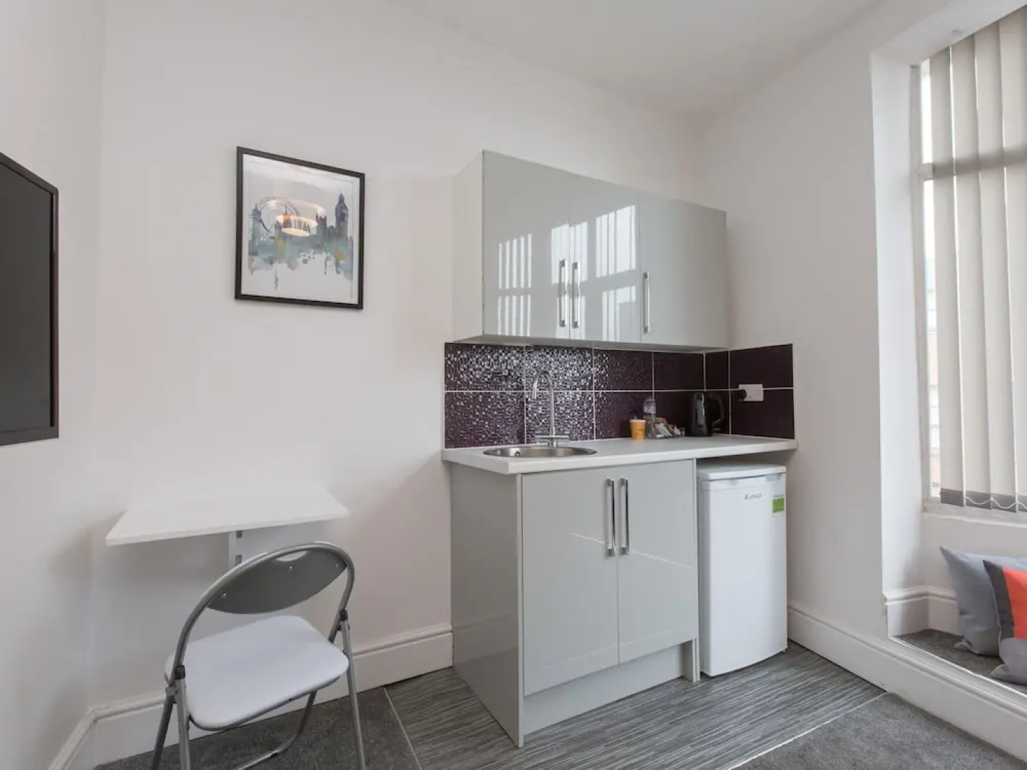 Townhouse Plus @ 40 West St