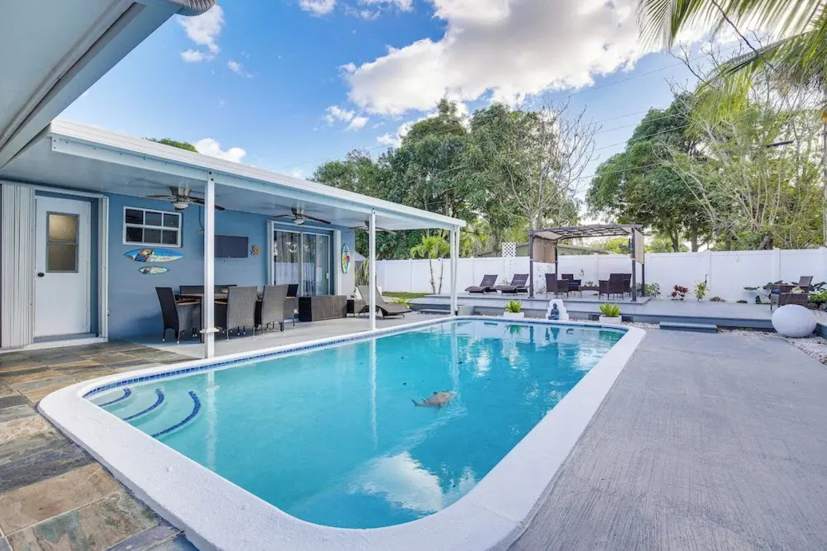Sun-soaked Home w/ Pool in Lauderdale Lakes!