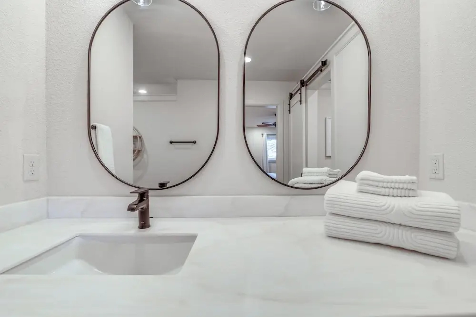 Central & Modern Studio w/ Workspace in Owasso!