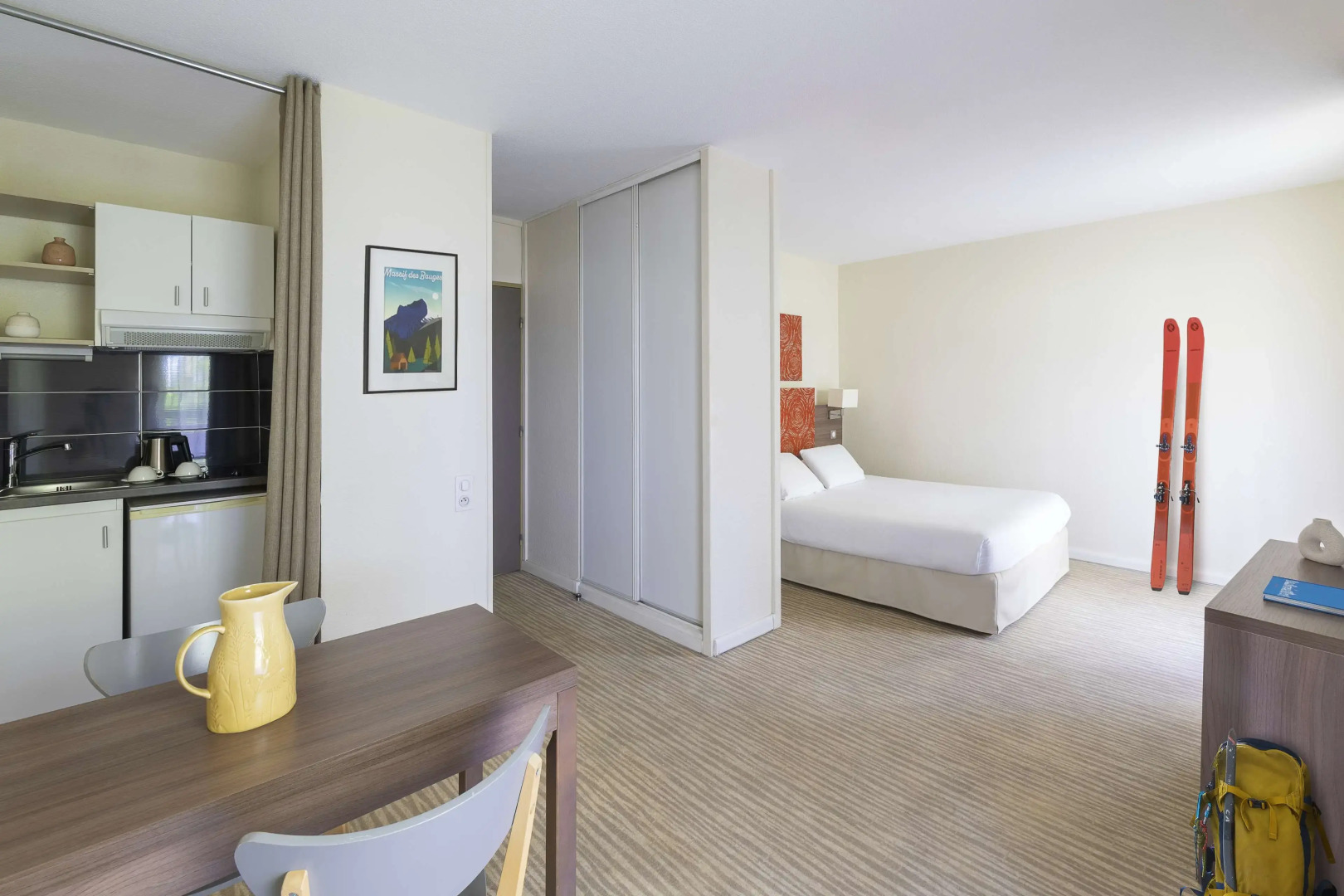 Kyriad Chambery Centre Curial