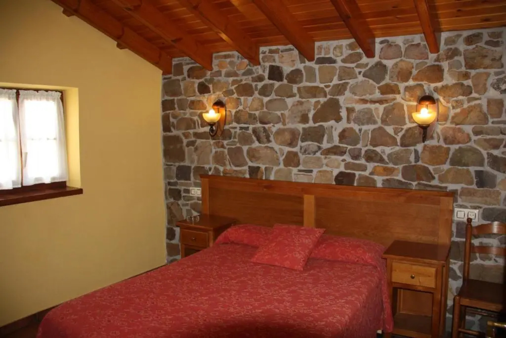 La Casona De Entralgo