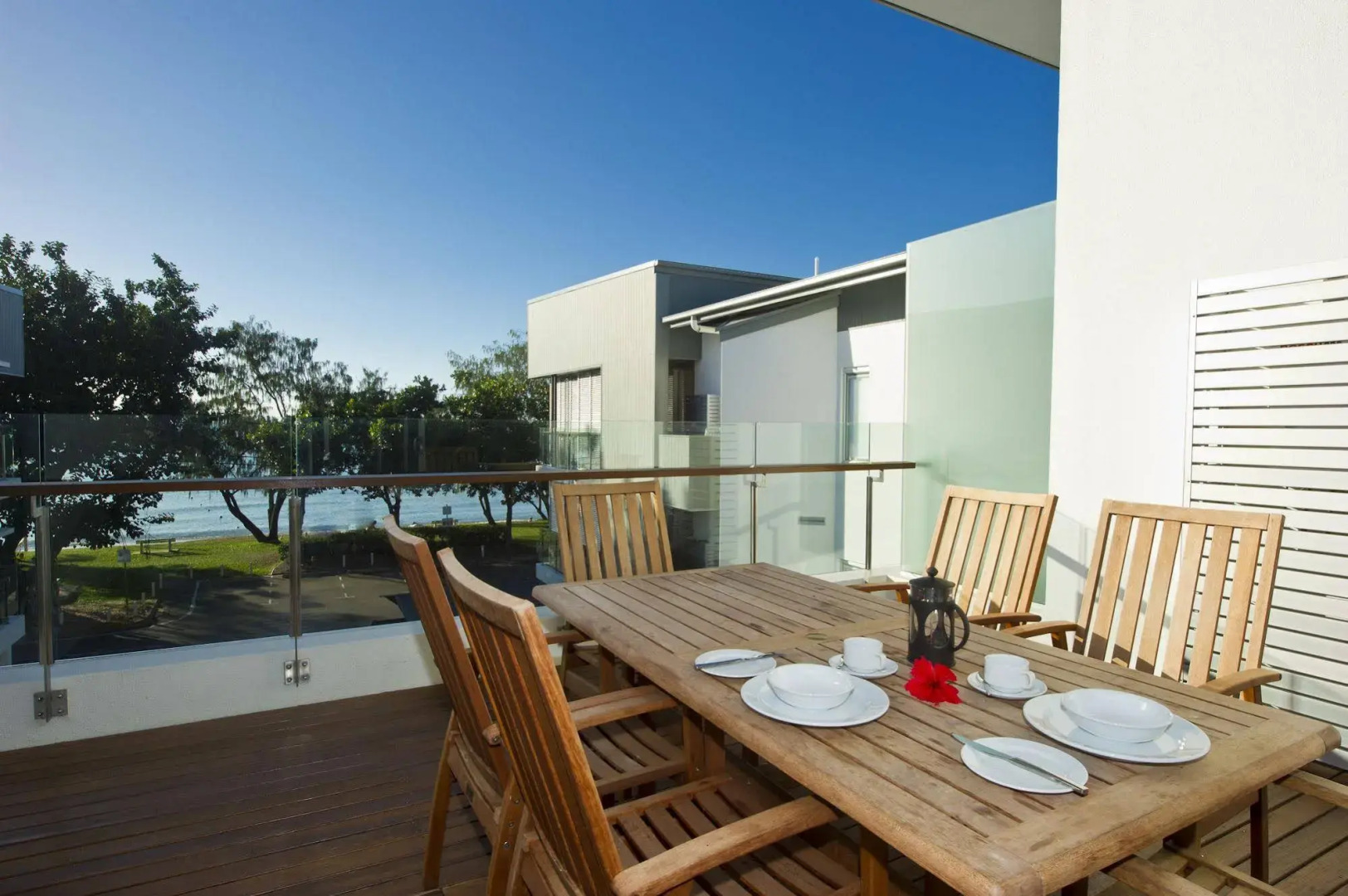 Maggies Beachfront Apartments