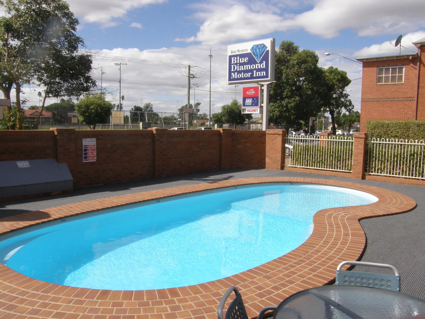 Blue Diamond Motor Inn