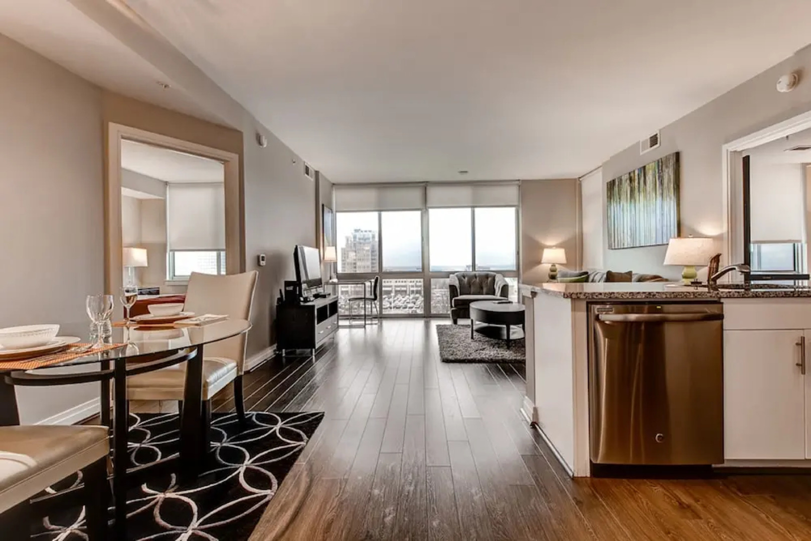 Global Luxury Suites at Town Center South