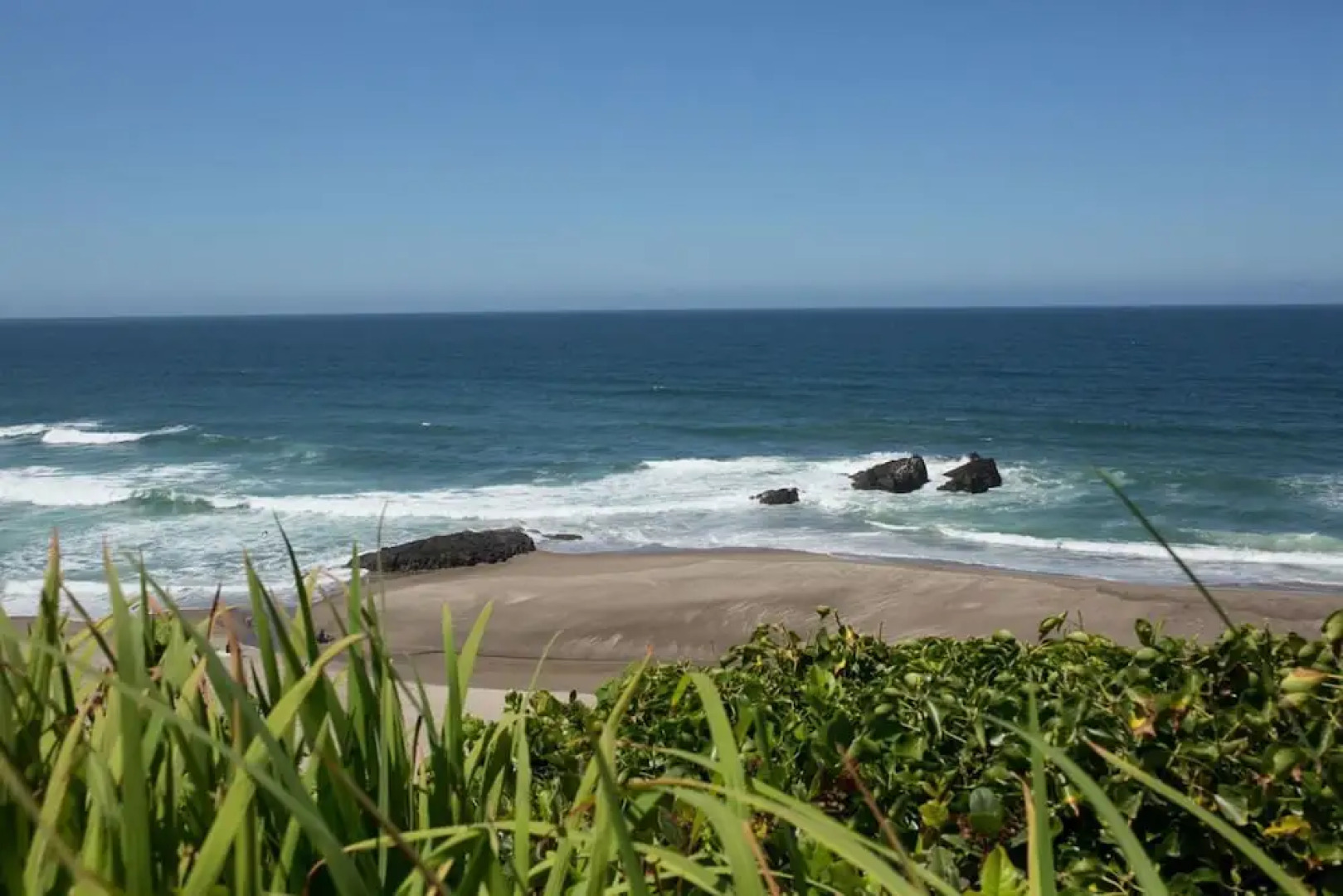 Ester Lee Oceanview Inn