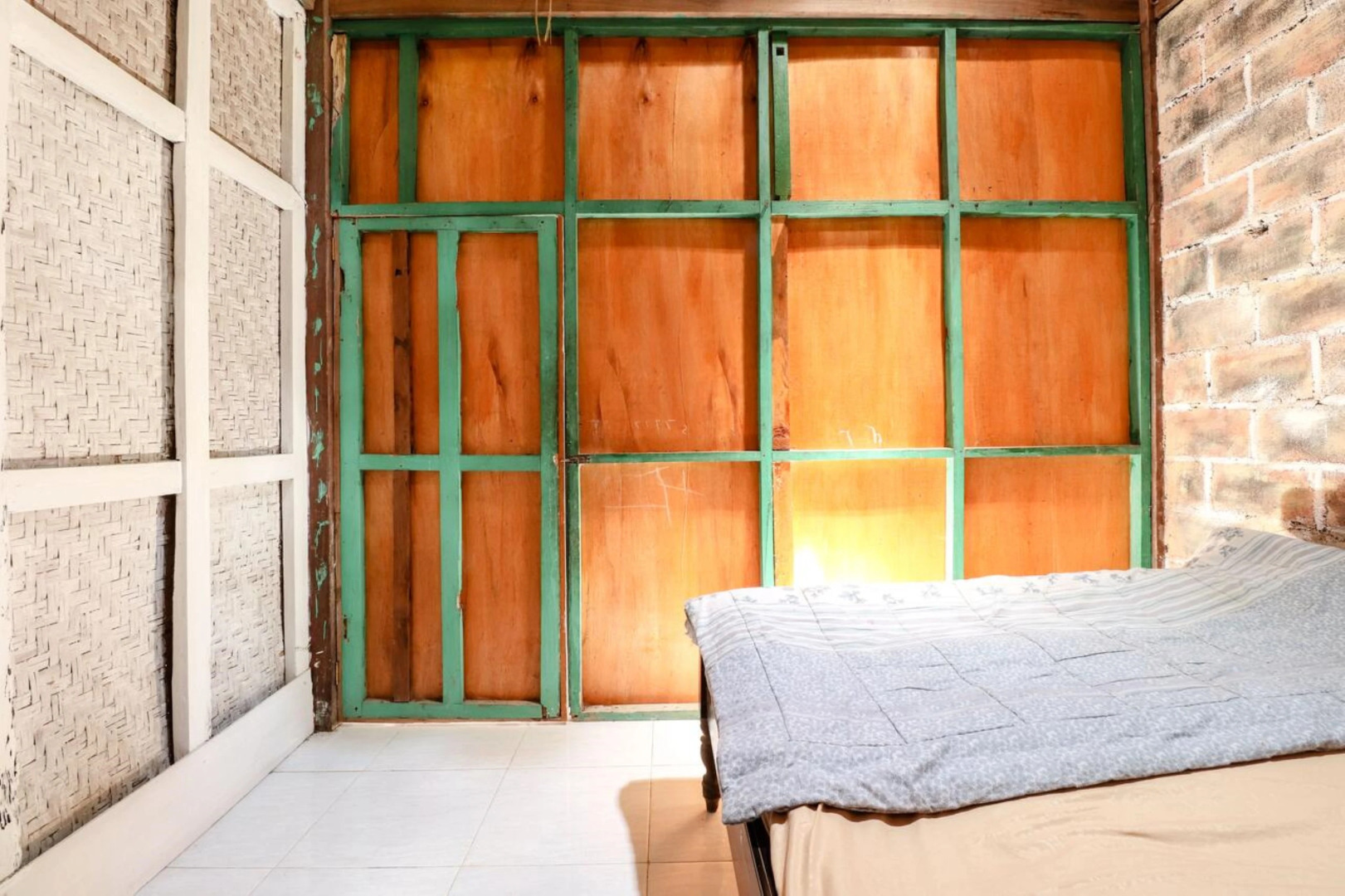 Segajih Central Stay and Education