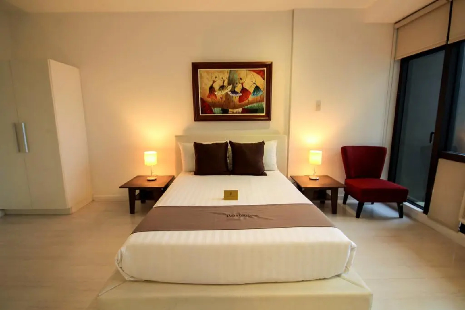 SIGLO SUITES @ The Gramercy Residences