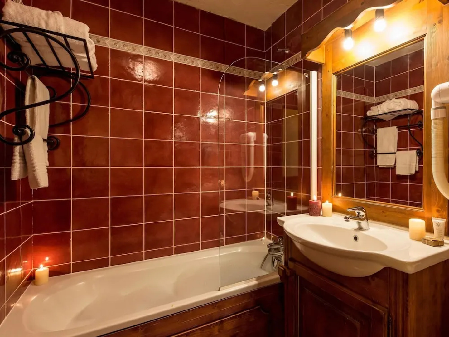 Rustic Apartment With a Fireplace and Wi-fi in Arc 2000