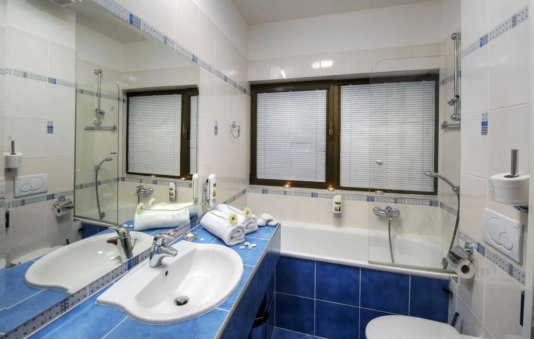 Hotel AquaCity Seasons