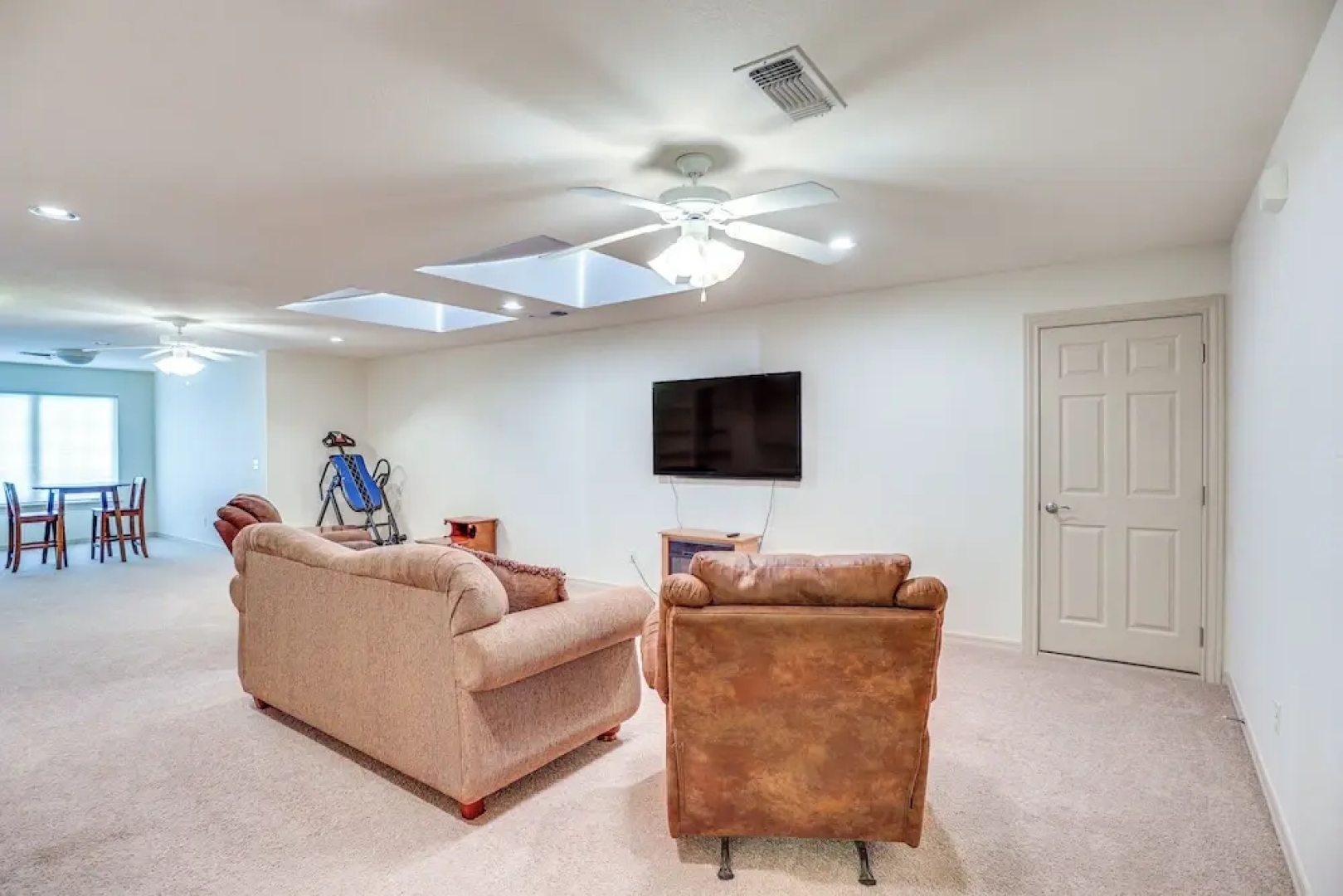 Private Hot Tub & Patio: Golf Retreat in Canyon!