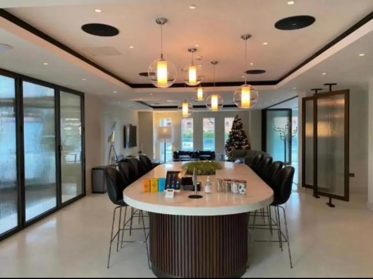 Brand New Luxury Manchester City Centre 2 Bed Apartment Skyline Views