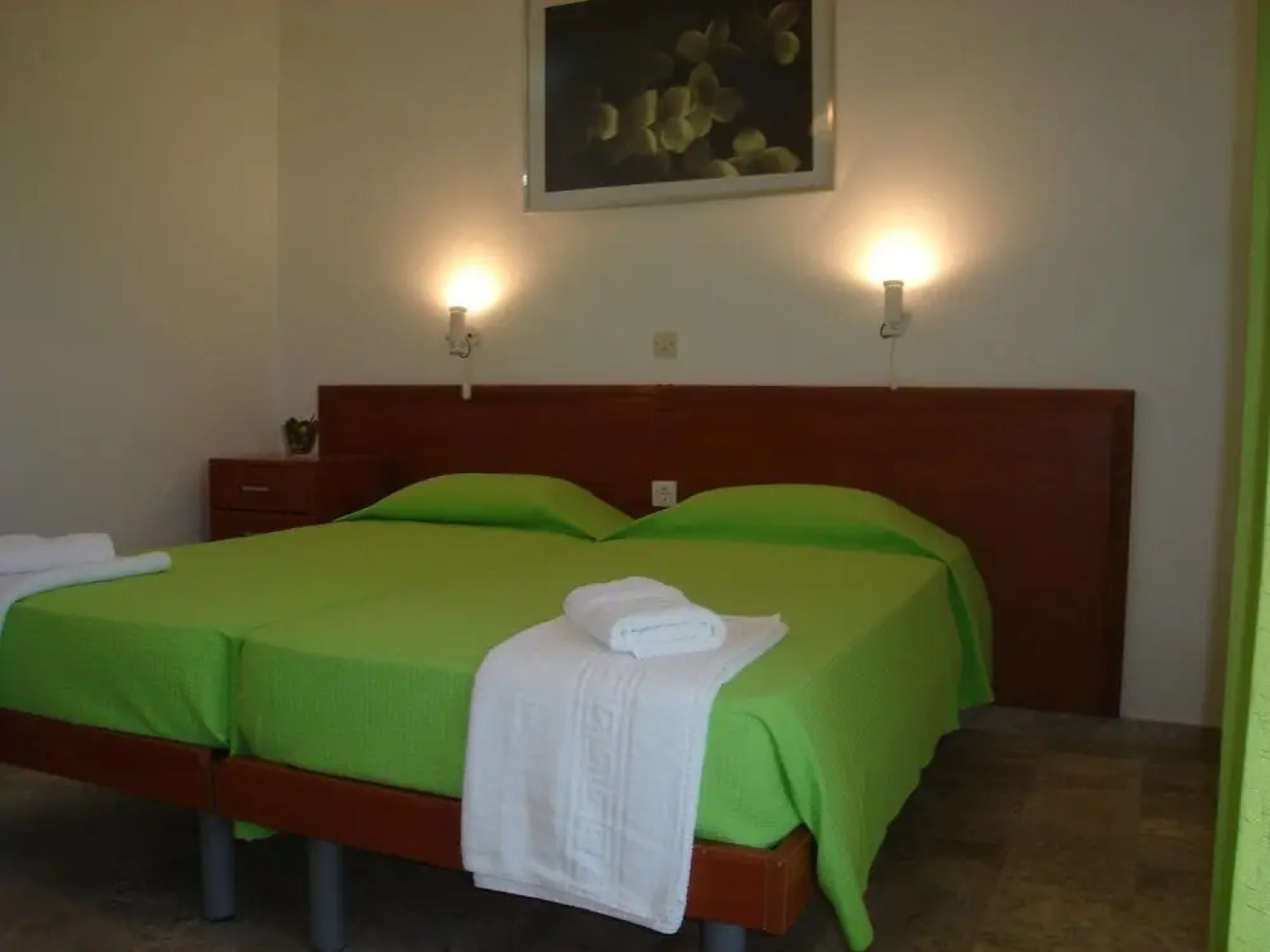 Biscoutsis Apartments & Studios