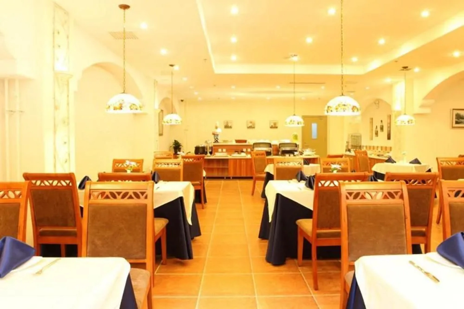 Lingshui Shenzhou Holiday Hotel