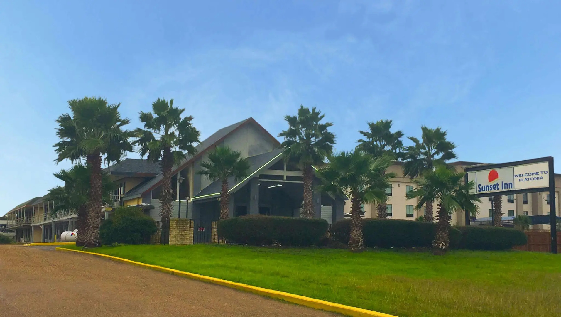 Sunset Inn by Hotel O Flatonia I - 10