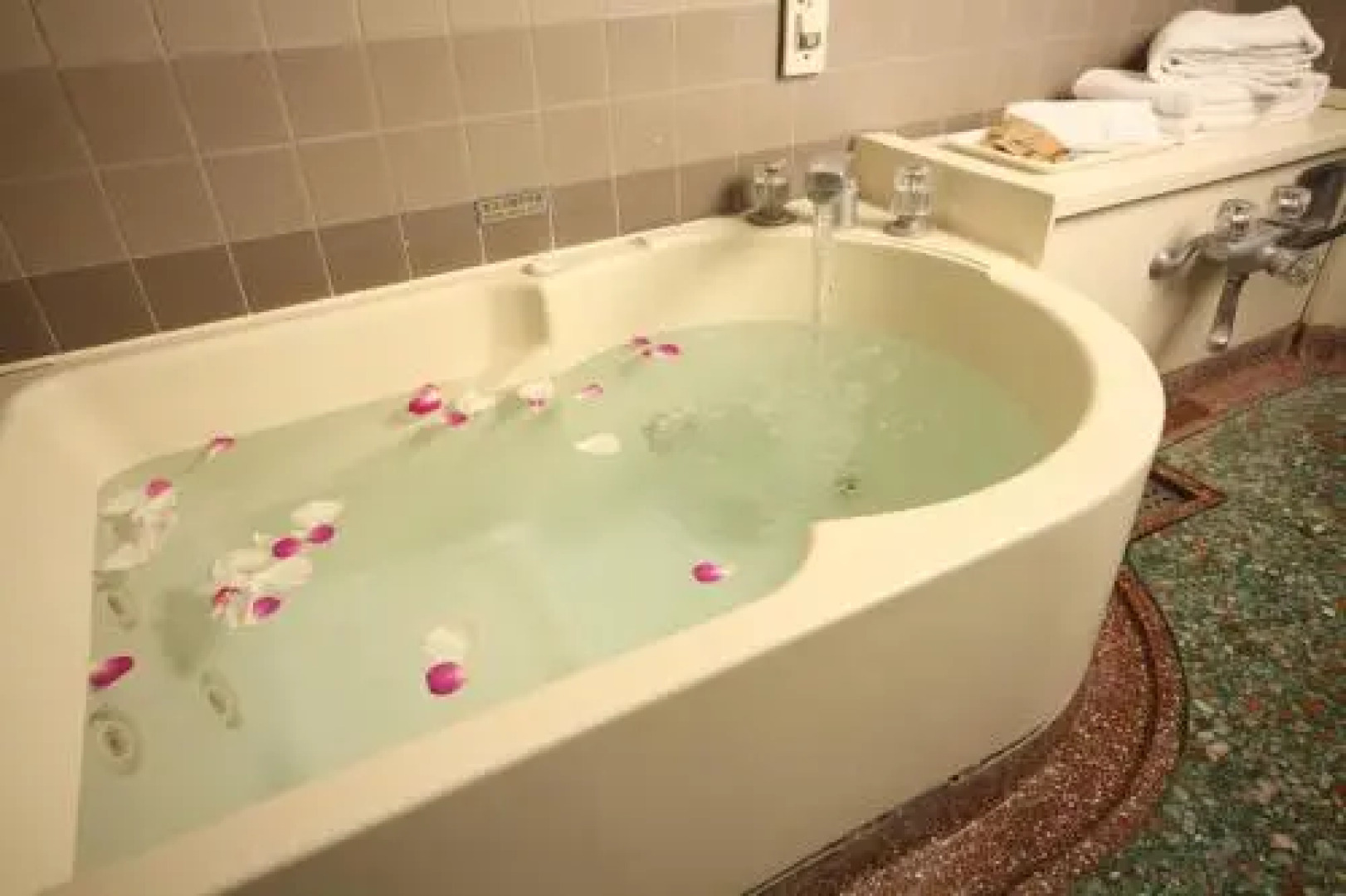 Utopia Holiday Hotel