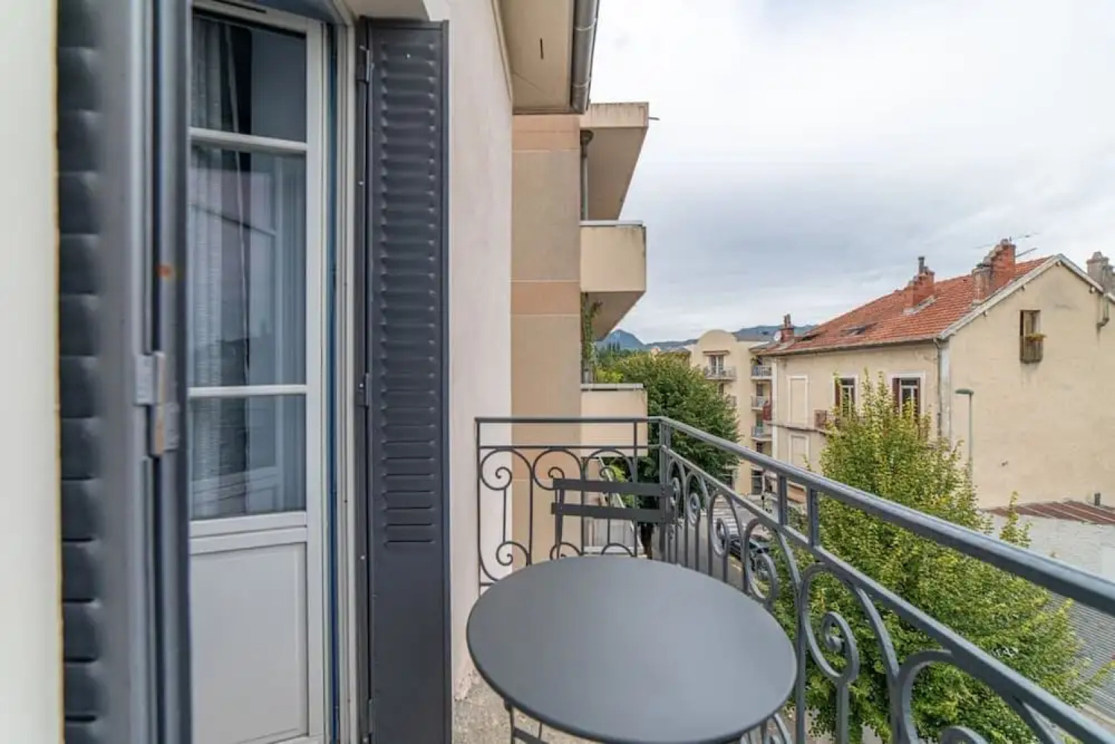 Private Apartment Delavigne - Villa Rops