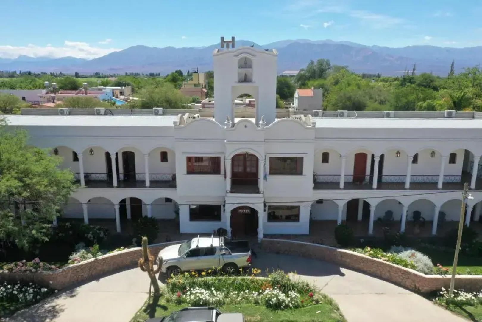 Hotel Portal del Santo