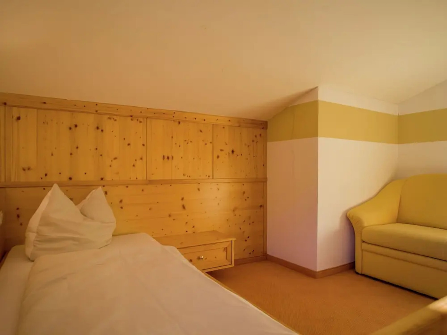 Refreshing Holiday Home With Balcony, Ski Storage, Garden