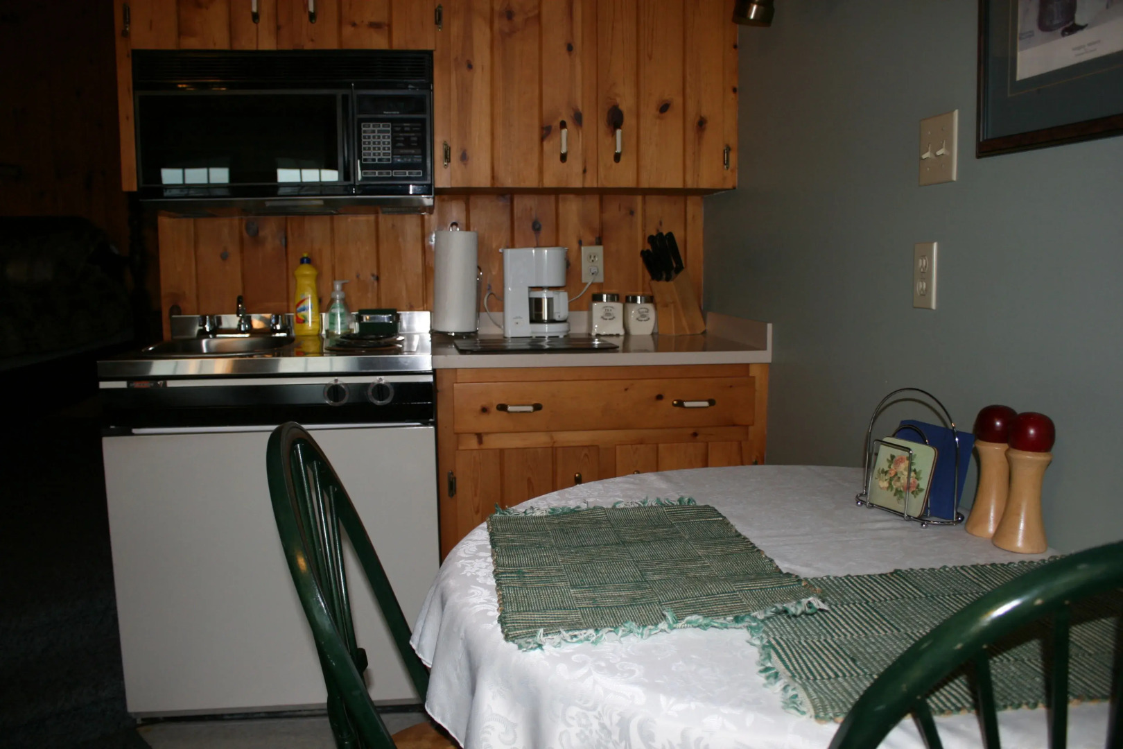 Amherst Shore Country Inn