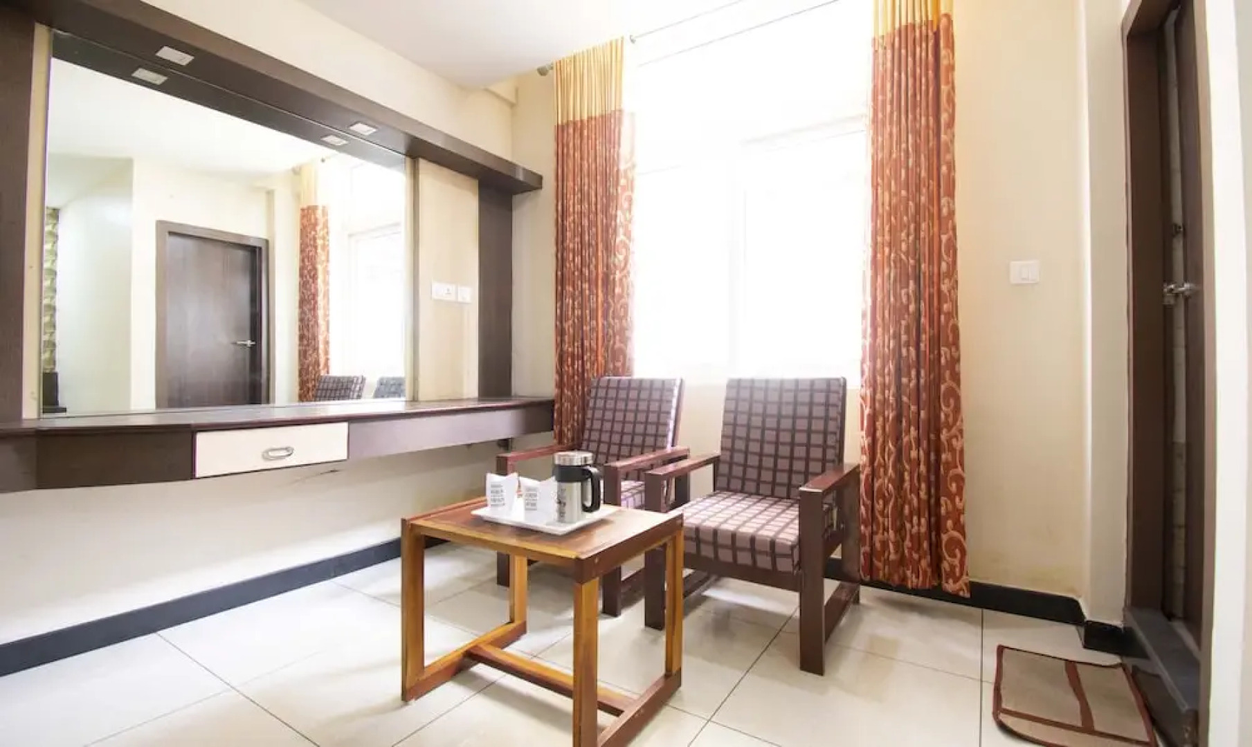 Treebo Trip Lumino Rainbow