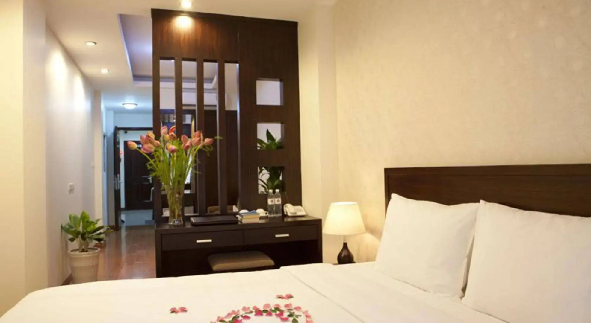 Rising Dragon Legend Hotel