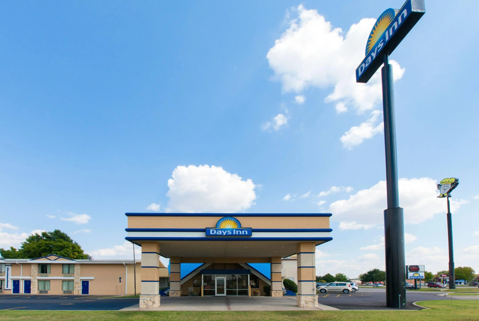 Days Inn by Wyndham Norman